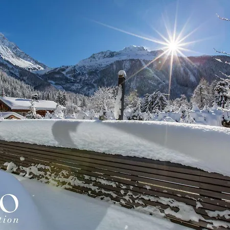 A Great For 4 People With Jacuzzi Chalet *