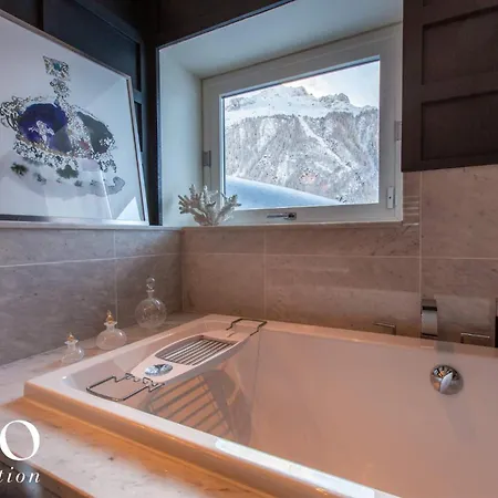A Great For 4 People With Jacuzzi Chalet